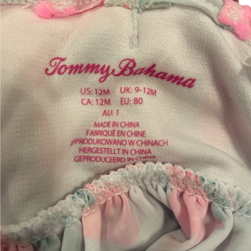 Tommy Bahama Kids  Pink/White   Strawberry Swim Set with Hat 12 months